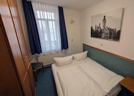 Hotel am Bayrischen Platz 4