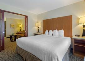 Best Western Plus Park Place Inn & Suites 5