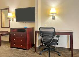 Quality Inn & Suites Houston Northwest - Cypress 4