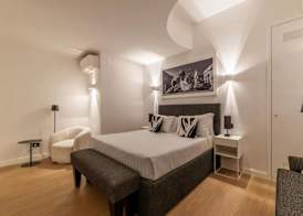 JOIVY Elegant Suites Near Villa Borghese 3