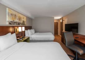 Comfort Inn Cambridge - Highway 401 3