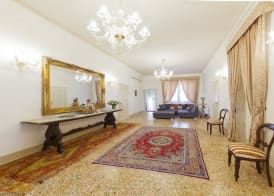 Palazzetto Pisani Grand Canal 3