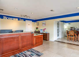 Rodeway Inn Bushnell 3