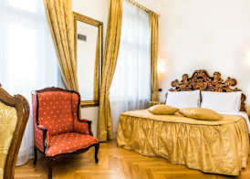 Charles Bridge Palace 5
