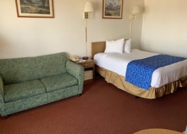 Travelodge by Wyndham Cedar City 4