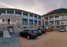 3 Island View Hotel 2
