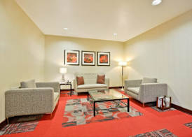 Holiday Inn Express & Suites UTICA by IHG 3