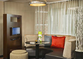 Courtyard by Marriott Dulles Town Center 3