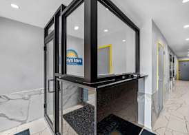 Days Inn by Wyndham New York Chinatown 2