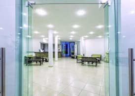Xenios Dolphin Beach Hotel 5