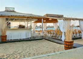Berlin Golden Beach Studio 2