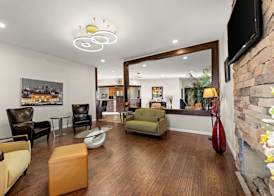 Suburban Studios Kansas City Airport North 5