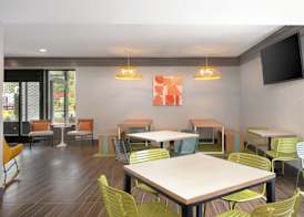 Spark by Hilton Asheville Blue Ridge Parkway 3