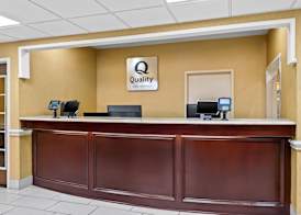 Quality Inn & Suites San Antonio Airport - Stone Oak 3