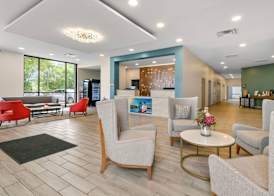 Comfort Inn & Suites 4
