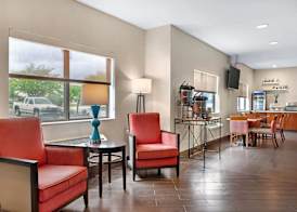 Comfort Inn & Suites North Greenfield 5