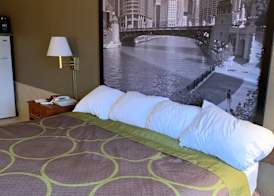 Super 8 by Wyndham Valparaiso 5