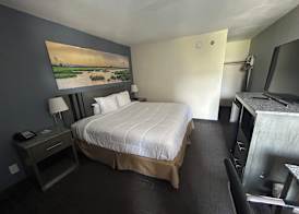 Clarion Pointe - Greensboro Coliseum Area 4