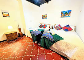 Casa Quetzalli, Los Nazarenos 5