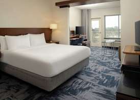 Fairfield Inn & Suites by Marriott Santa Cruz 4