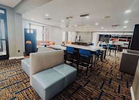 Country Inn & Suites by Radisson, Columbus-Edinburgh 5