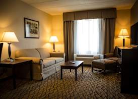 Holiday Inn Express & Suites MILFORD by IHG 3