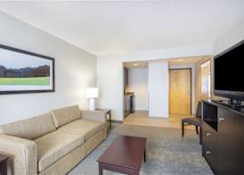 Holiday Inn & Suites PARSIPPANY FAIRFIELD by IHG 5