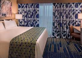 HoteLumière at the Arch Hotel & Casino - A Caesars Rewards Destination 5