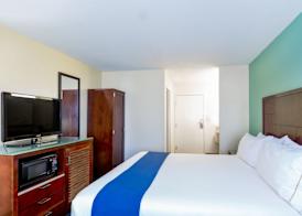 GreenTree Inn San Diego Mission Bay 4