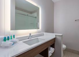 Holiday Inn Express & Suites VANDALIA by IHG 5
