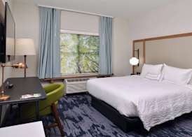 Fairfield Inn & Suites by Marriott Canton 5