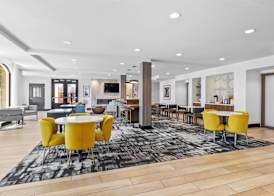 La Quinta Inn & Suites by Wyndham Santa Cruz 5