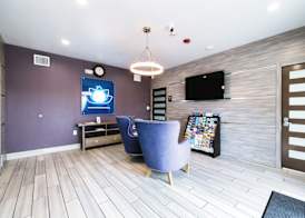 Hotel Blue Spring 4