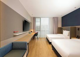Holiday Inn Express Wuxi East Station by IHG 4