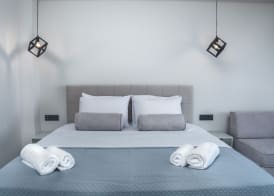 Dionisos Luxury Suites 2