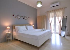 Plaka Apartment in Athens 3