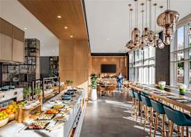 Novotel Bur Dubai - Healthcare City 5