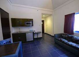 Microtel by Wyndham Puerto Princesa 4