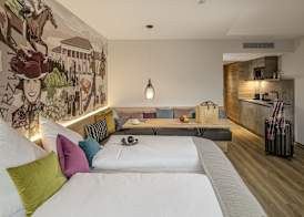 Adoro Aparthotel 5