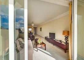 Onyx Hotel 5