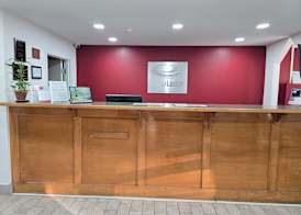 Econo Lodge Villa Rica 3