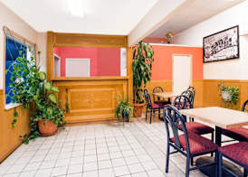 Americas Best Value Inn Darien 2