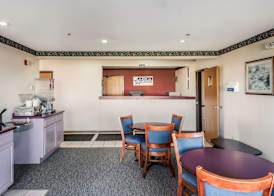 Americas Best Value Inn-Wenona 3