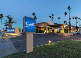 Travelodge by Wyndham Palm Springs 3