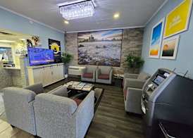 Days Inn by Wyndham Livonia Canton Detroit 5