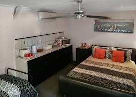 Airport B&B 5