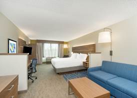 Holiday Inn Express & Suites FRANKFORT by IHG 4