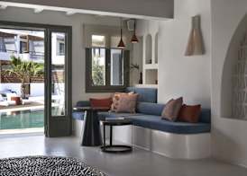 Andronis Minois 4