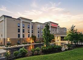 Hampton Inn and Suites Woodstock, Virginia 3