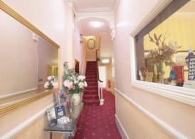 Balmoral House Hotel 5